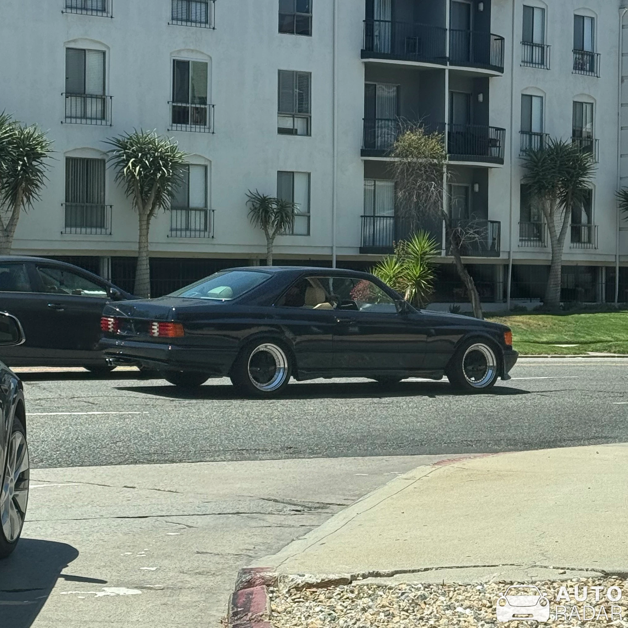 Mercedes-Benz 560 SEL AMG 6.0 spotted in Los Angeles