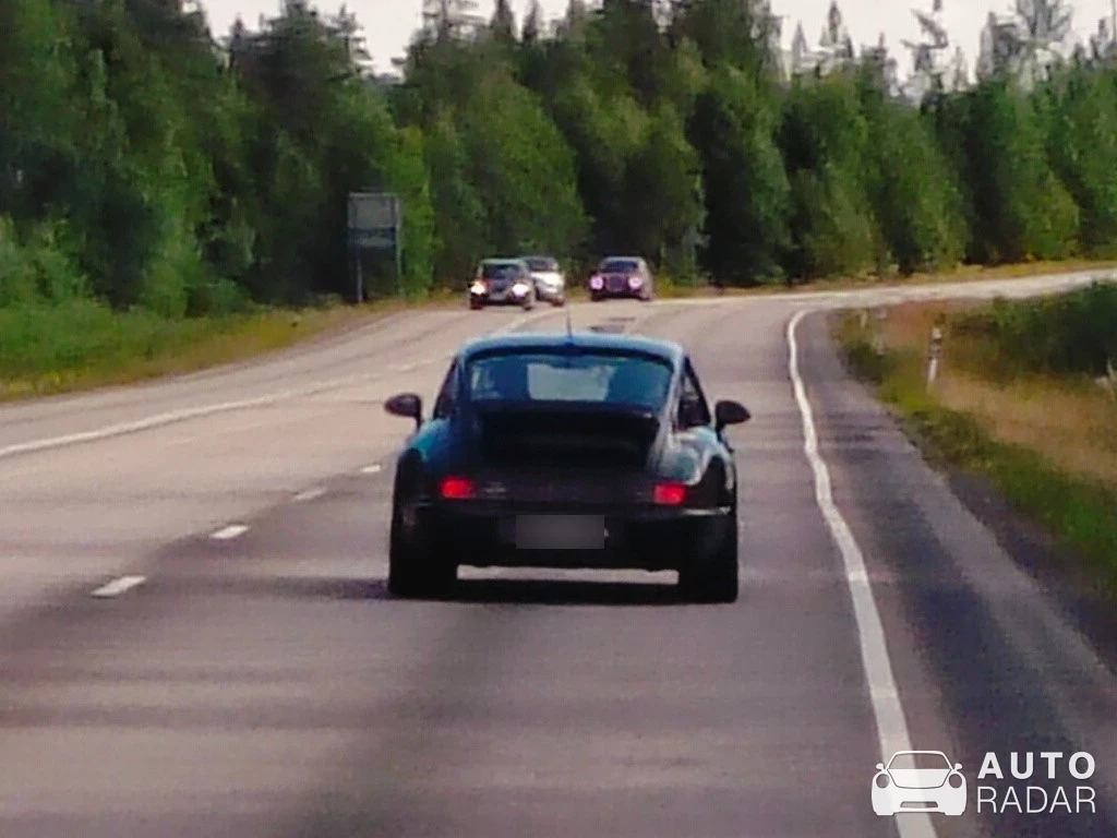 Porsche 993 Carrera RS spotted in Leivonmäki