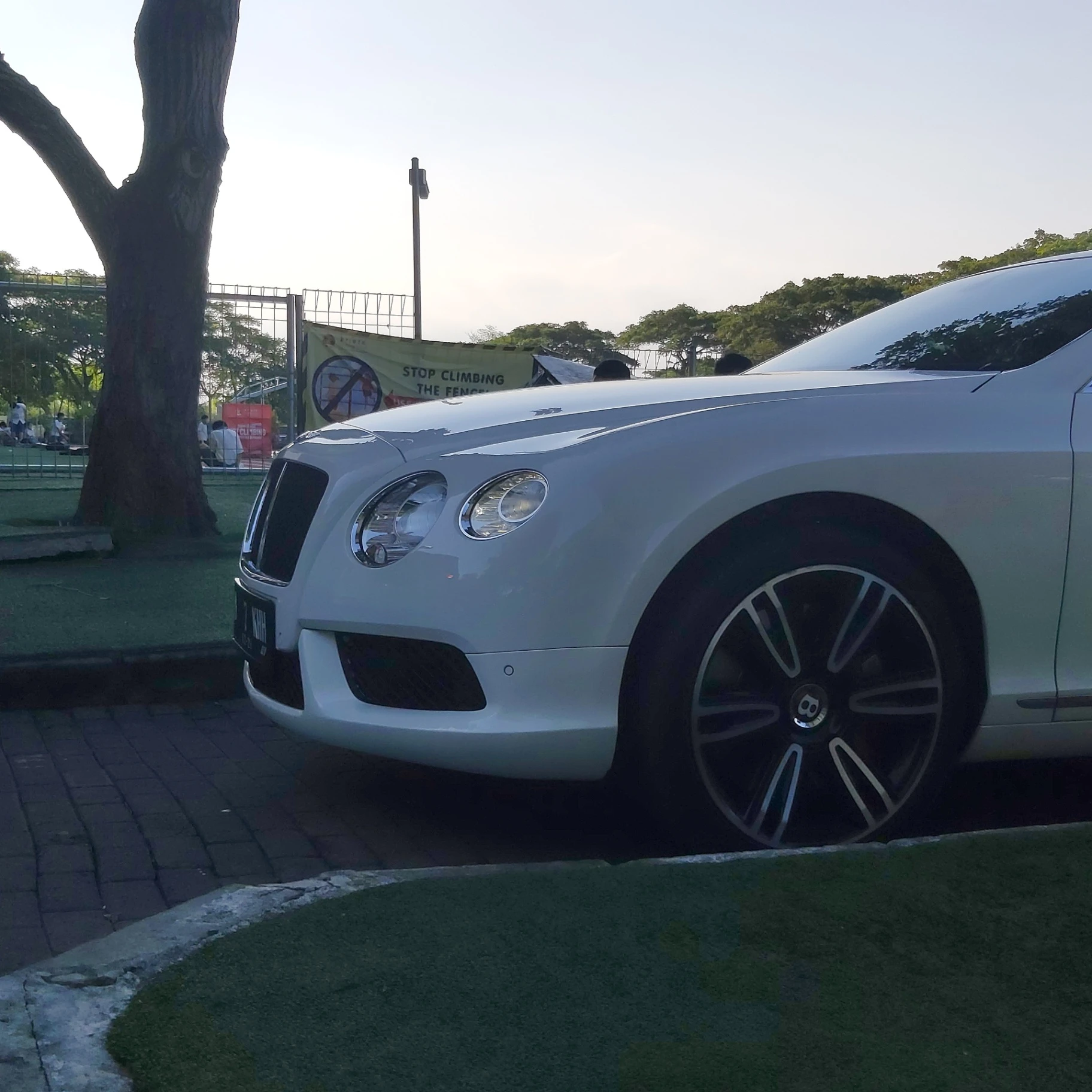 Bentley Continental GT spotted in Surabaya, Indonesia