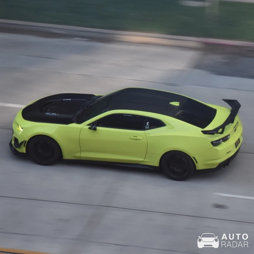 Chevrolet Camaro ZL1 1LE spotted in Los Angeles