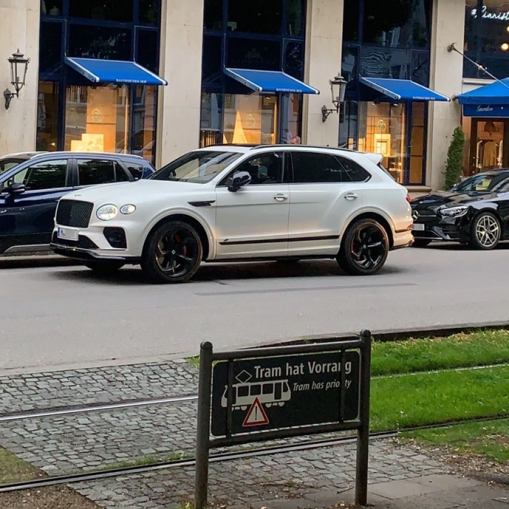 Bentley Bentayga Speed spotted in München, Germany