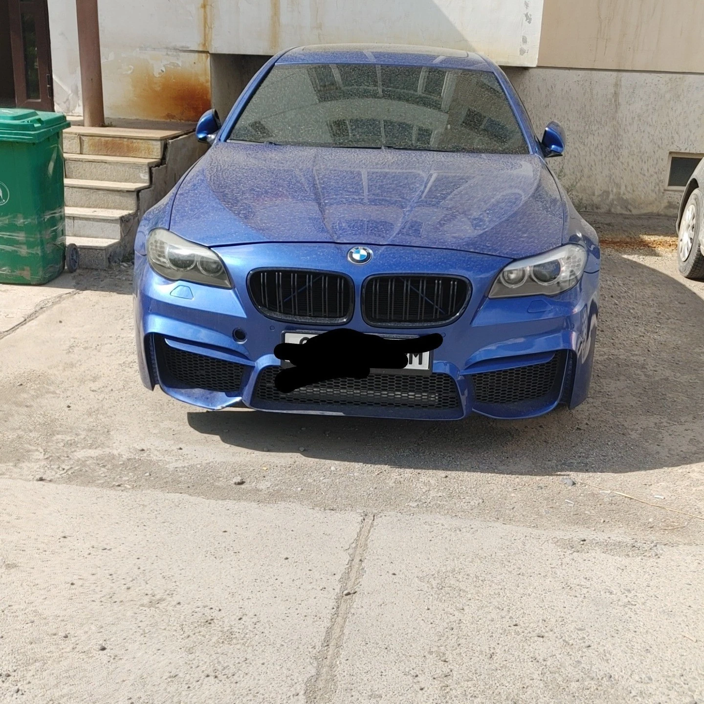 BMW M5 spotted in Bayangol, Mongolia