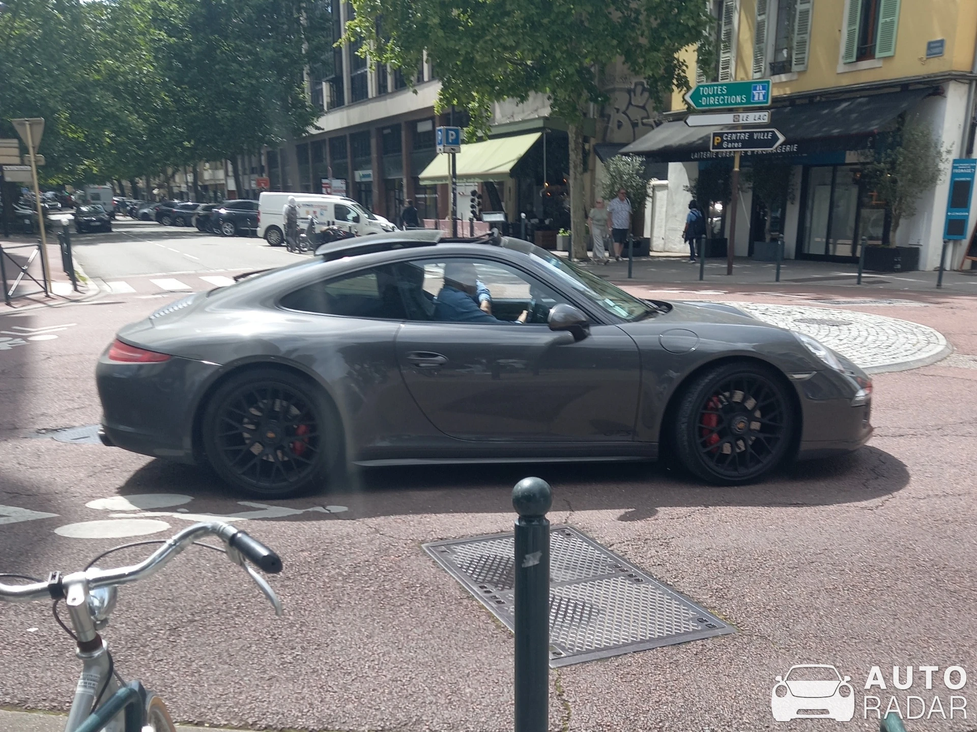 Porsche 991 Carrera GTS MkI spotted in Annecy