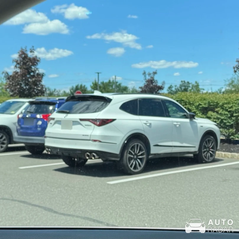 Acura MDX spotted in Flemington