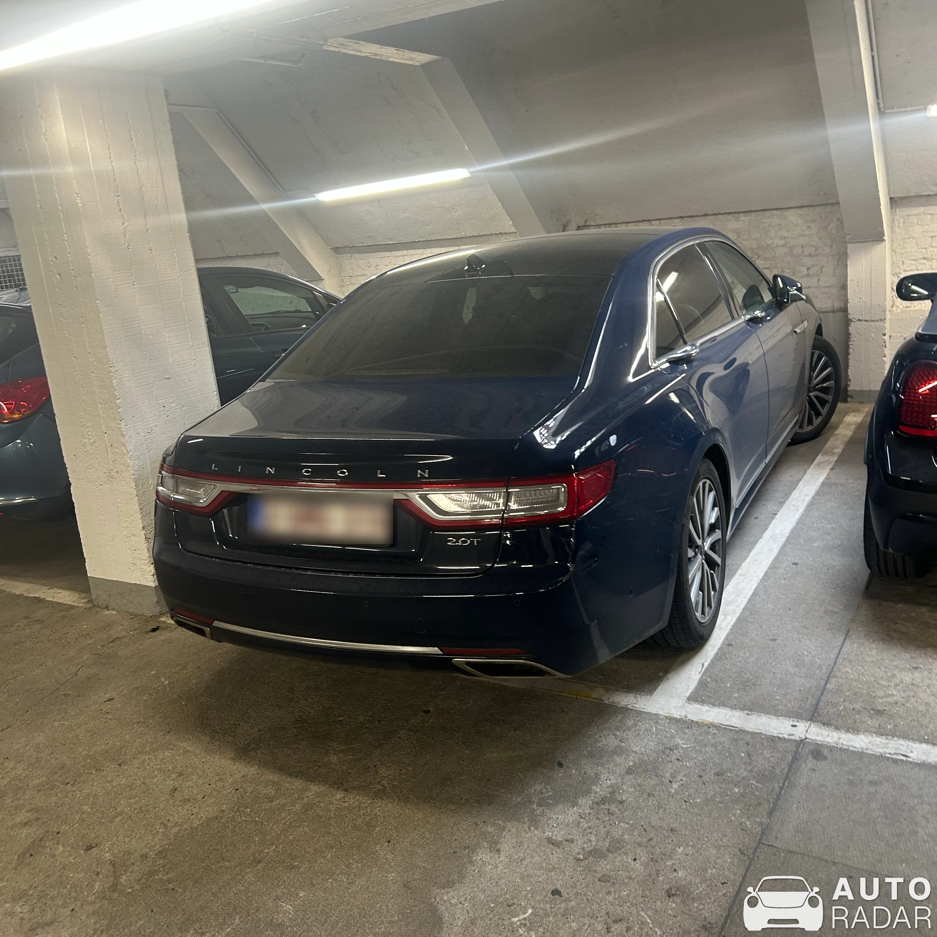 Lincoln Continental Mark V spotted in Leuven