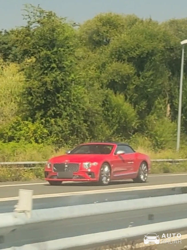 Bentley Continental GTC spotted in Orvault