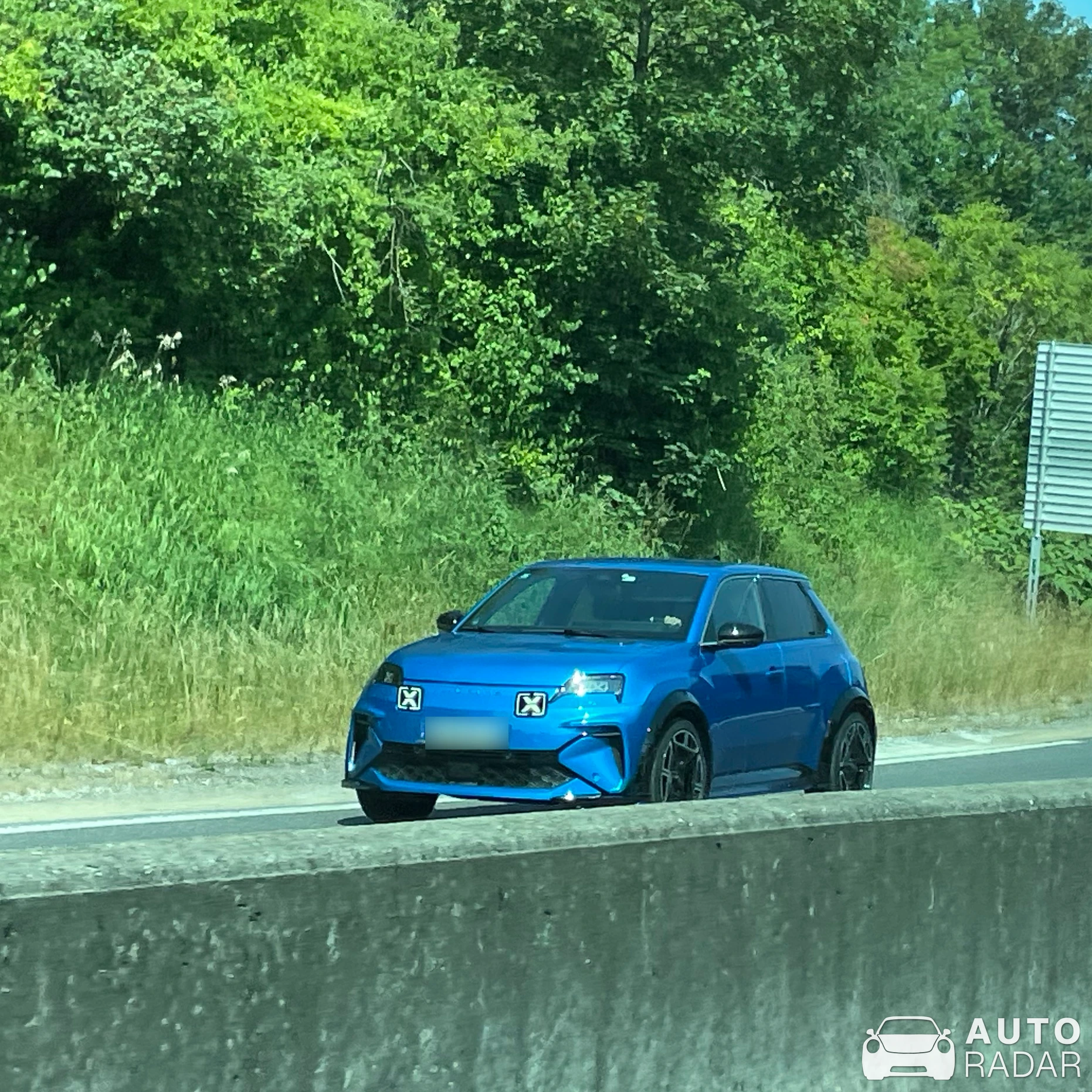 Alpine A290 spotted in Bonne