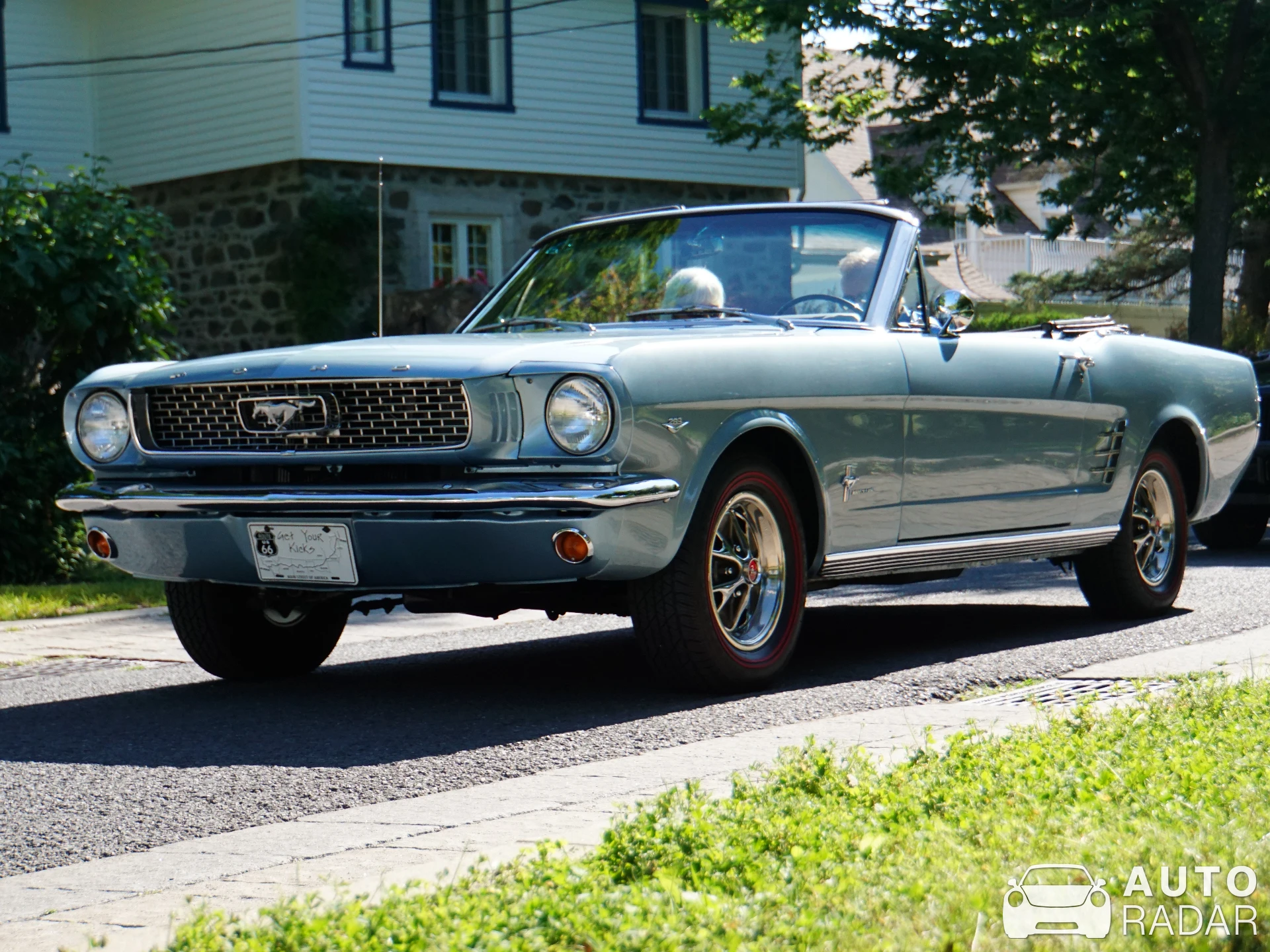 Ford Mustang Cabriolet spotted in Chambly