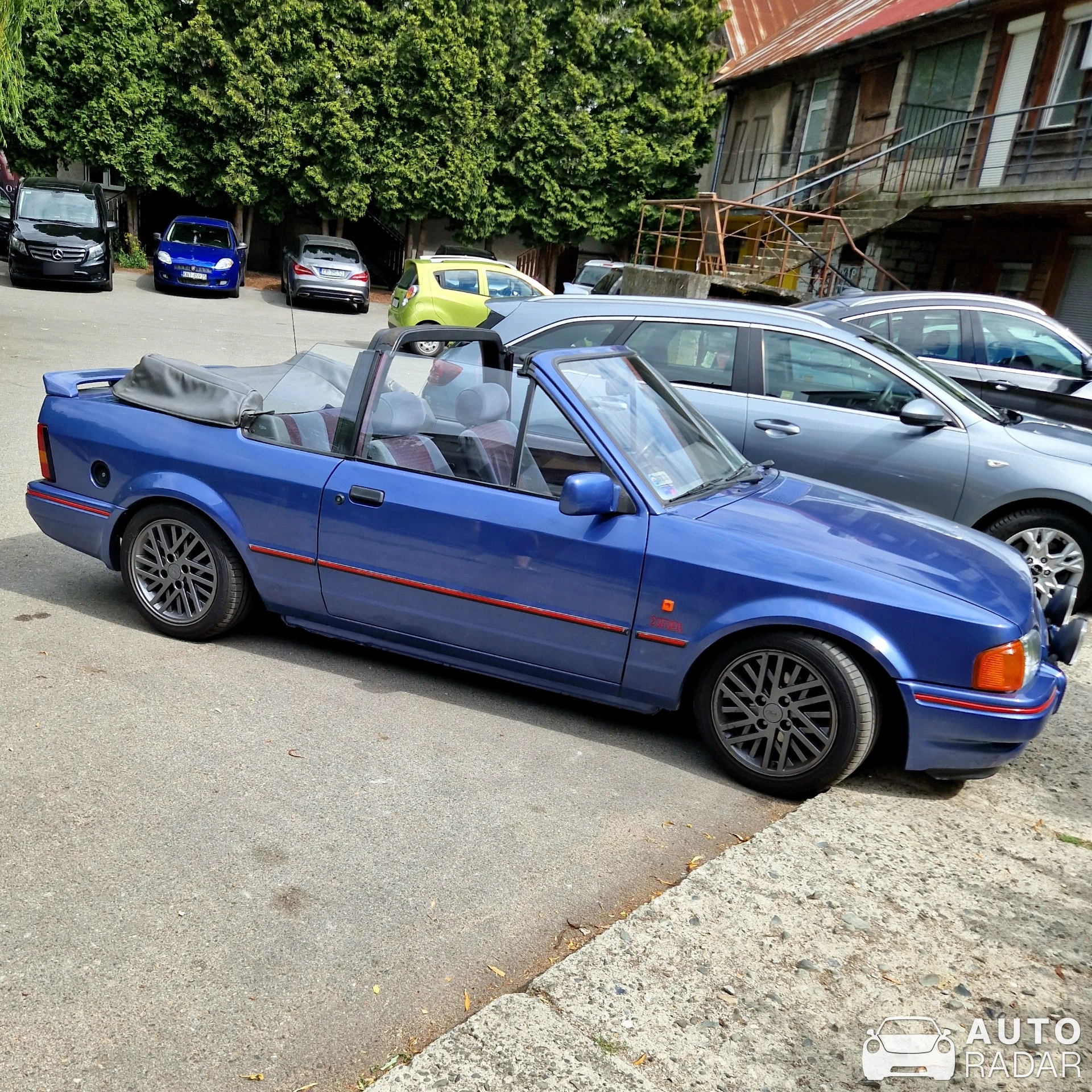 Ford Escort XR3i Cabriolet spotted in Kraków