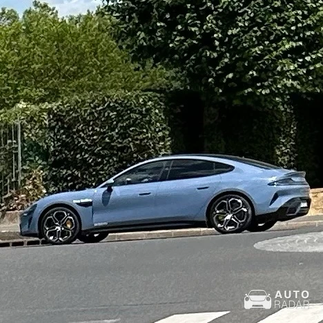 Xiaomi SU7 spotted in Les Pavillons-sous-Bois
