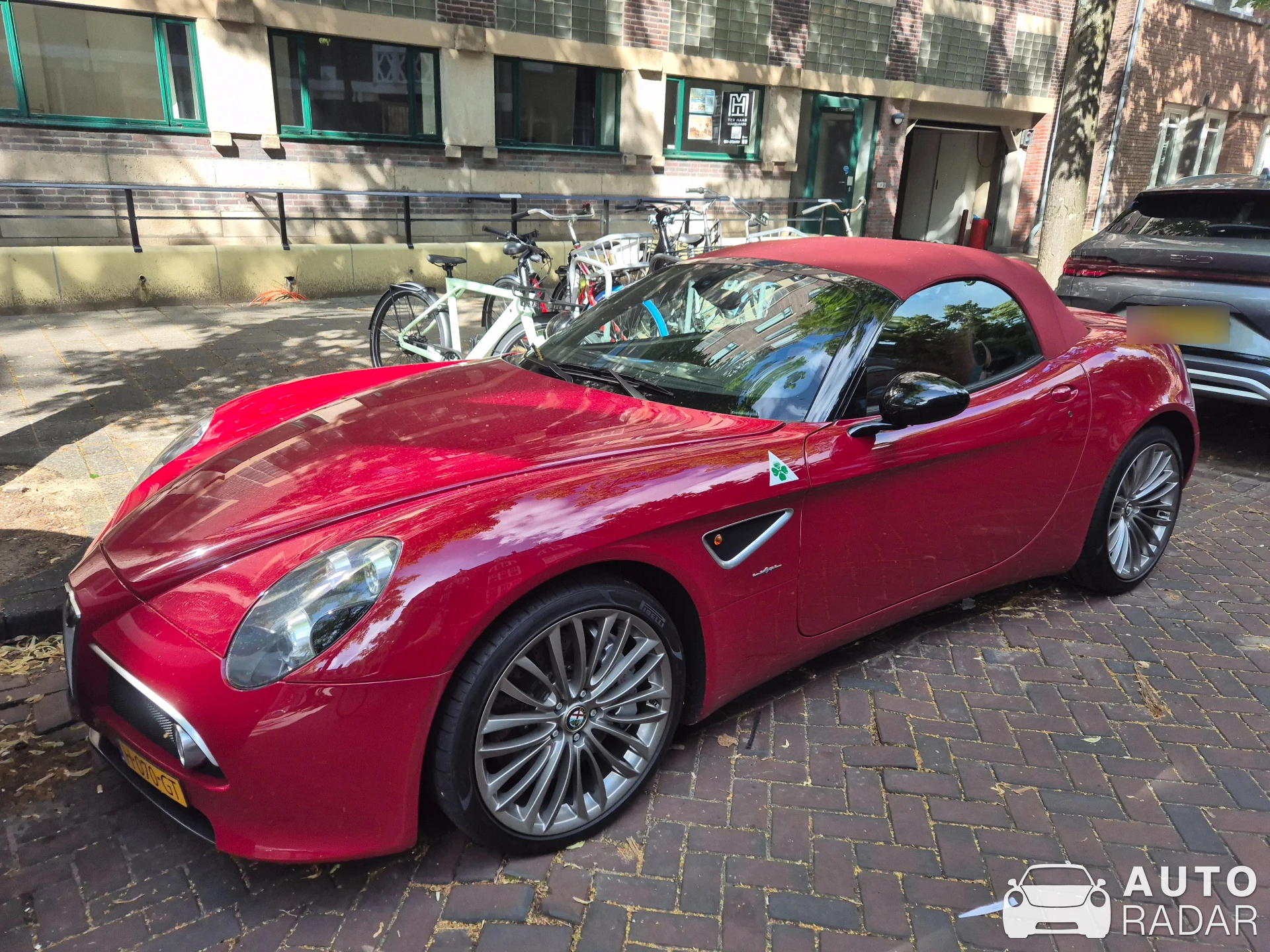 Alfa Romeo 8C Spider spotted in Amsterdam