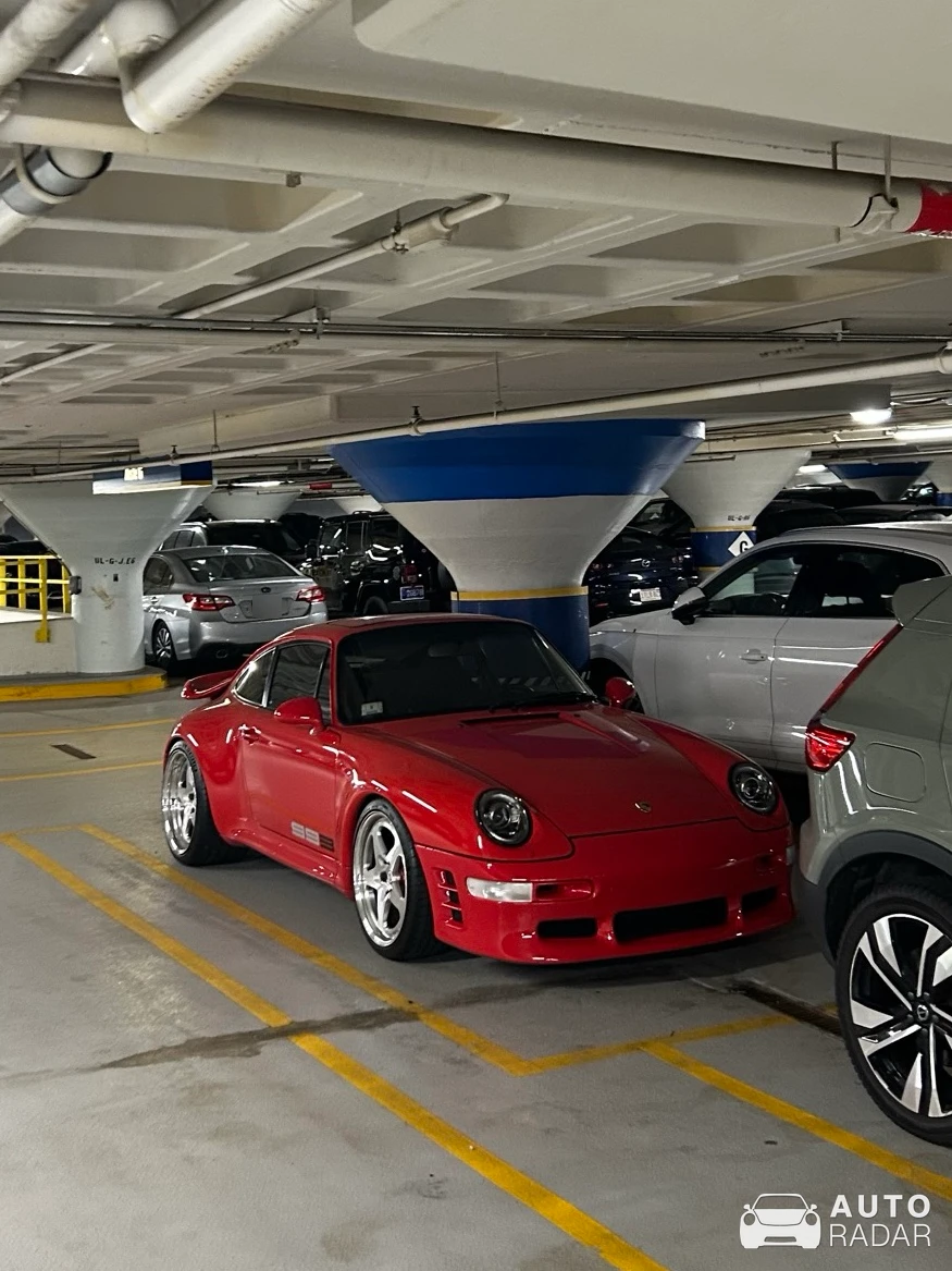 Porsche 993 Turbo spotted in Boston