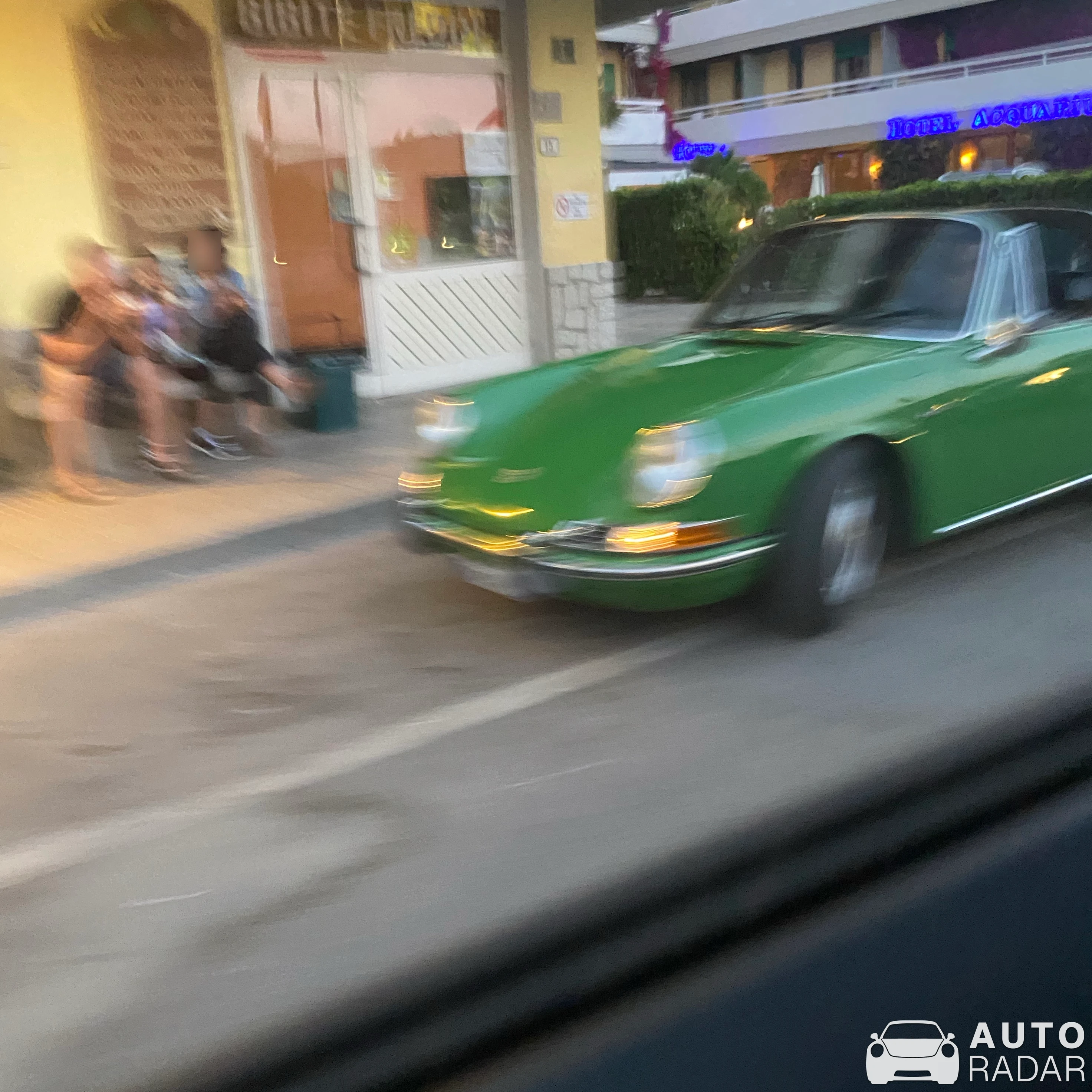 Porsche 911 SC spotted in Campo nell'Elba
