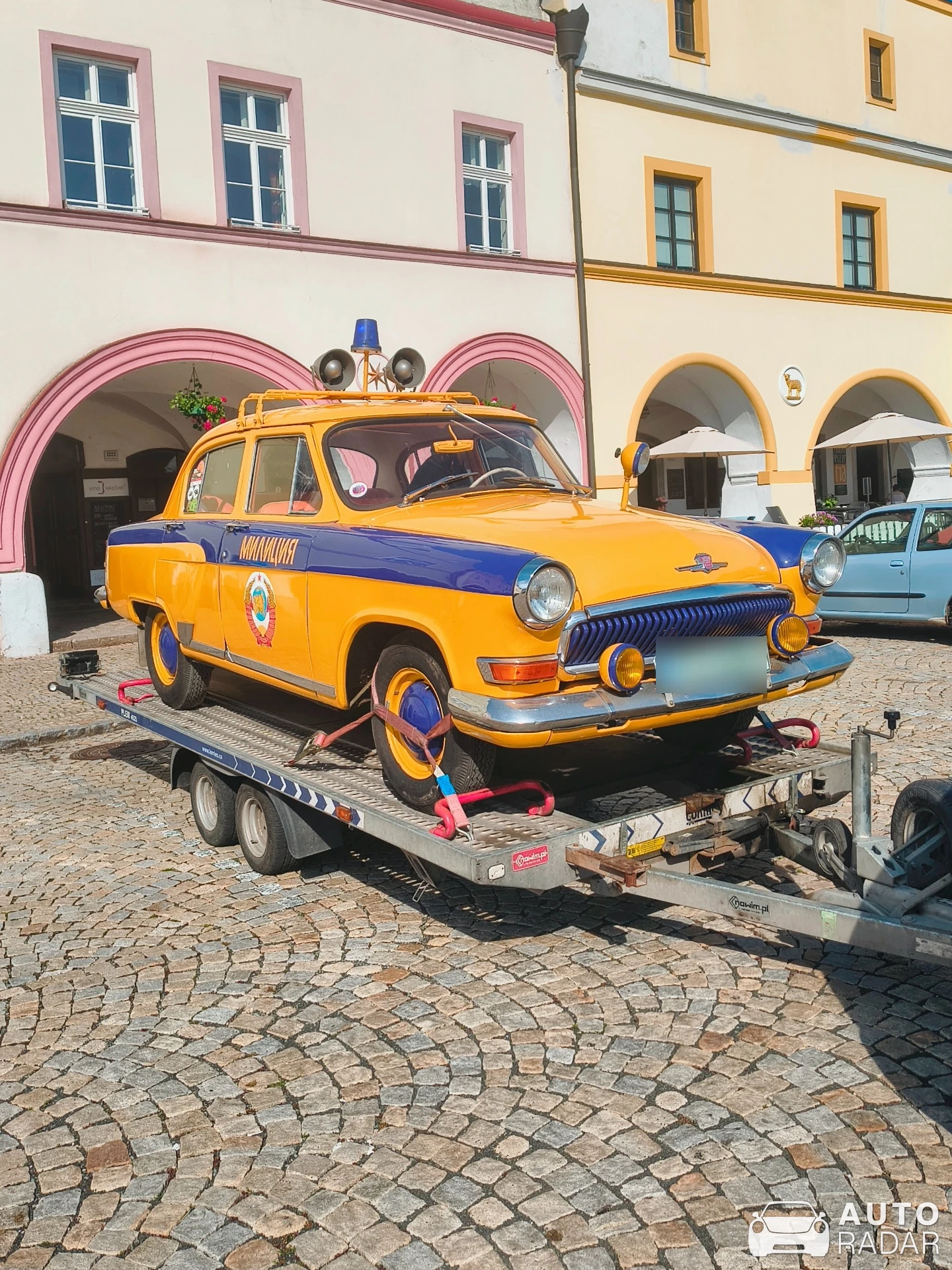 GAZ 21 Volga spotted in Nové Město nad Metují