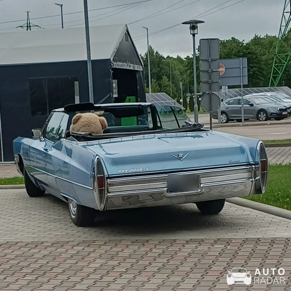 Cadillac DeVille Convertible spotted in Liepāja