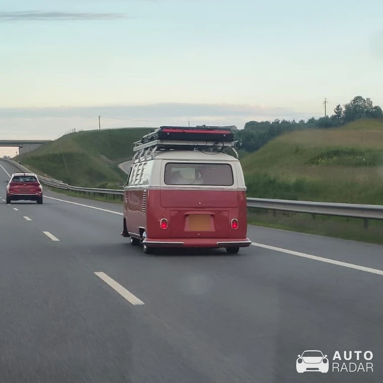 Volkswagen Transporter T2 spotted in Heteren