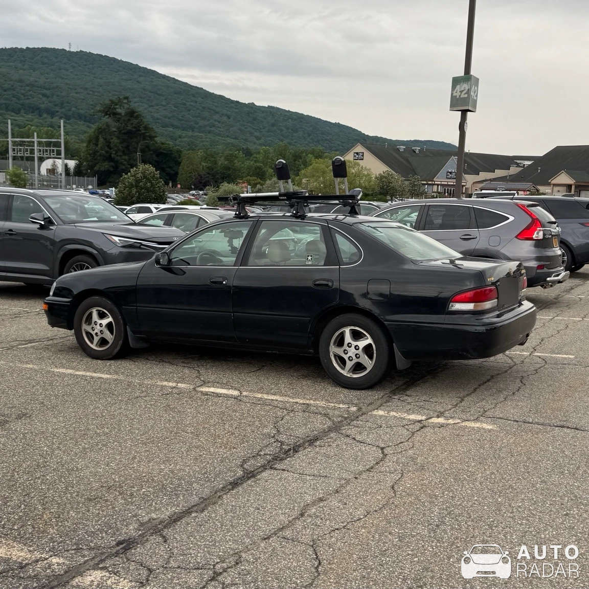 Toyota Avalon spotted in Woodbury