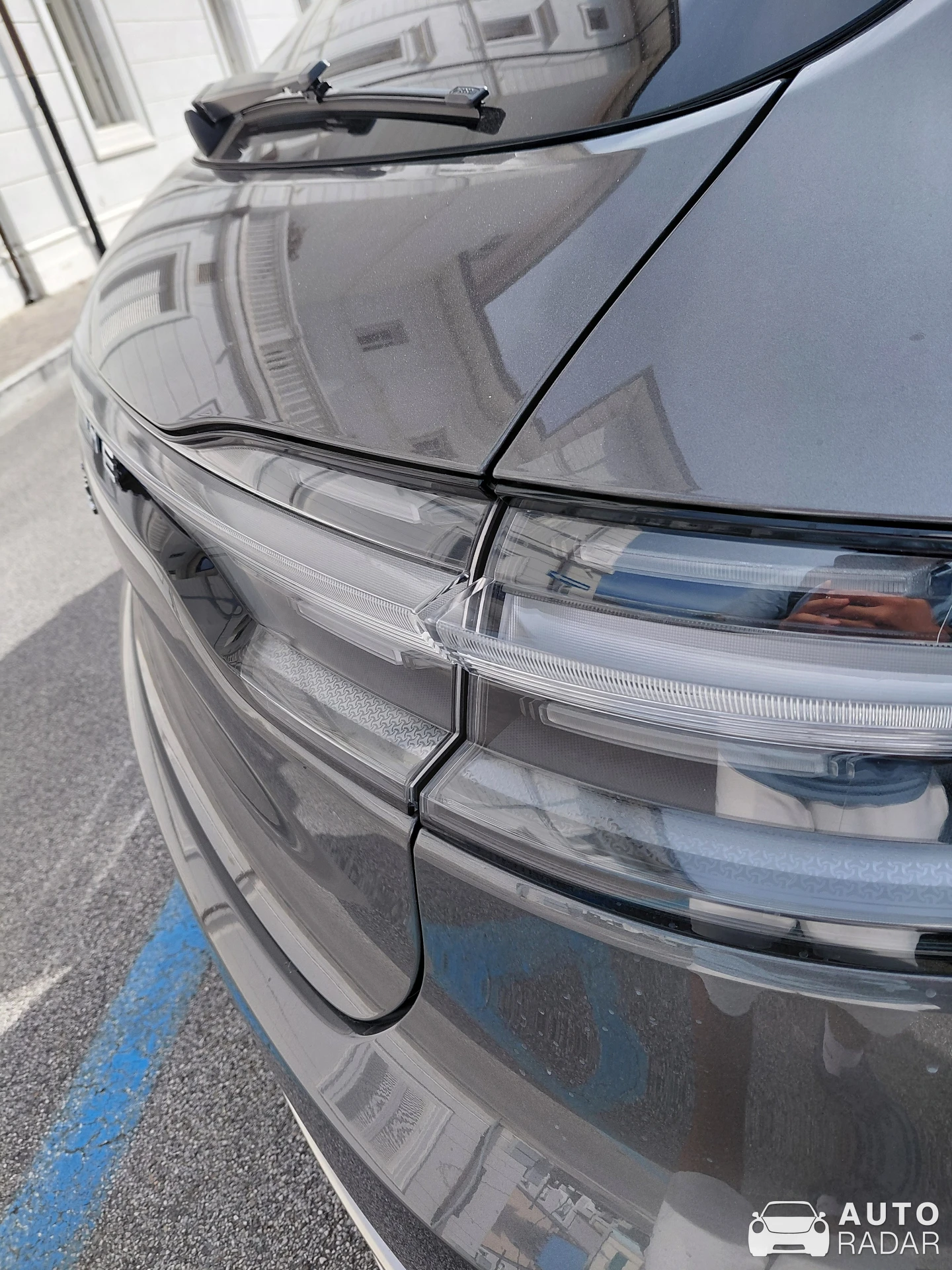 Porsche Macan Turbo spotted in Forte dei Marmi