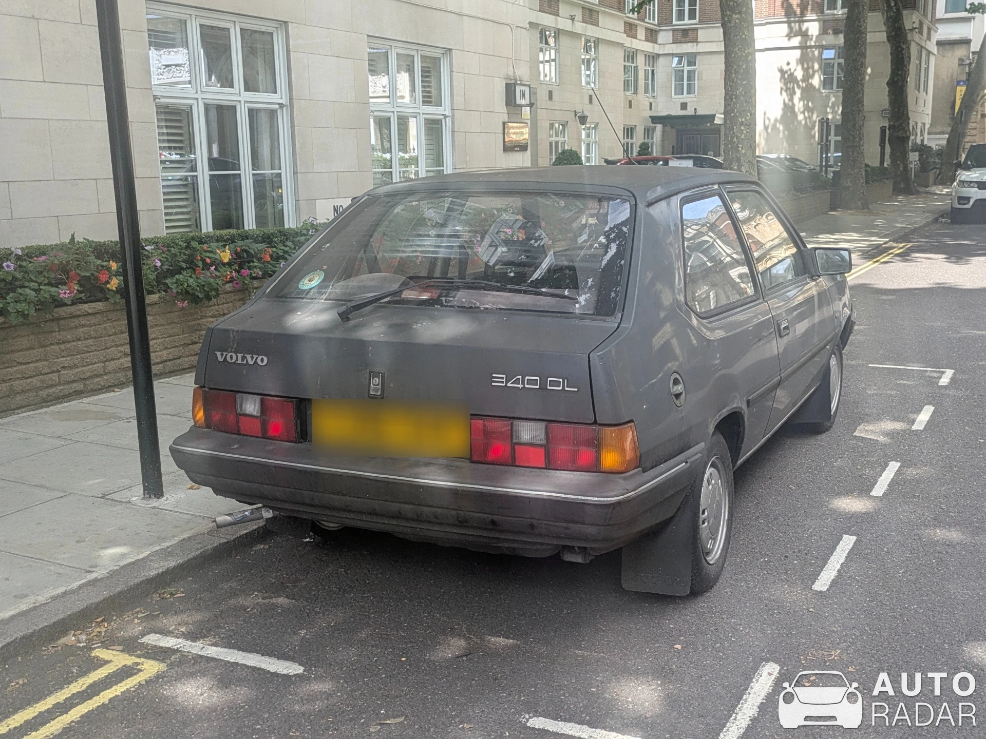 Volvo 340 spotted in London