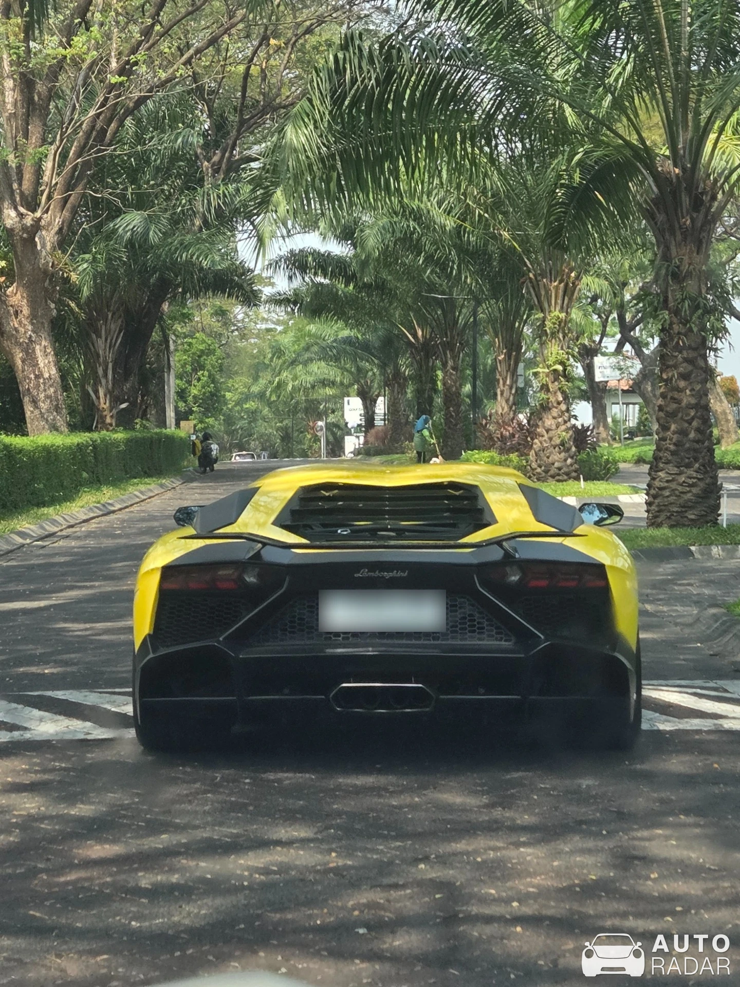 Lamborghini Aventador LP750-4 SuperVeloce spotted in Surabaya