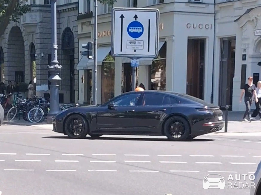 Porsche 971 Panamera Turbo Sport Turismo spotted in Berlin