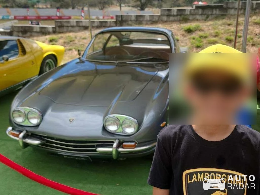 Lamborghini 400 GT 2+2 spotted in Alajuela