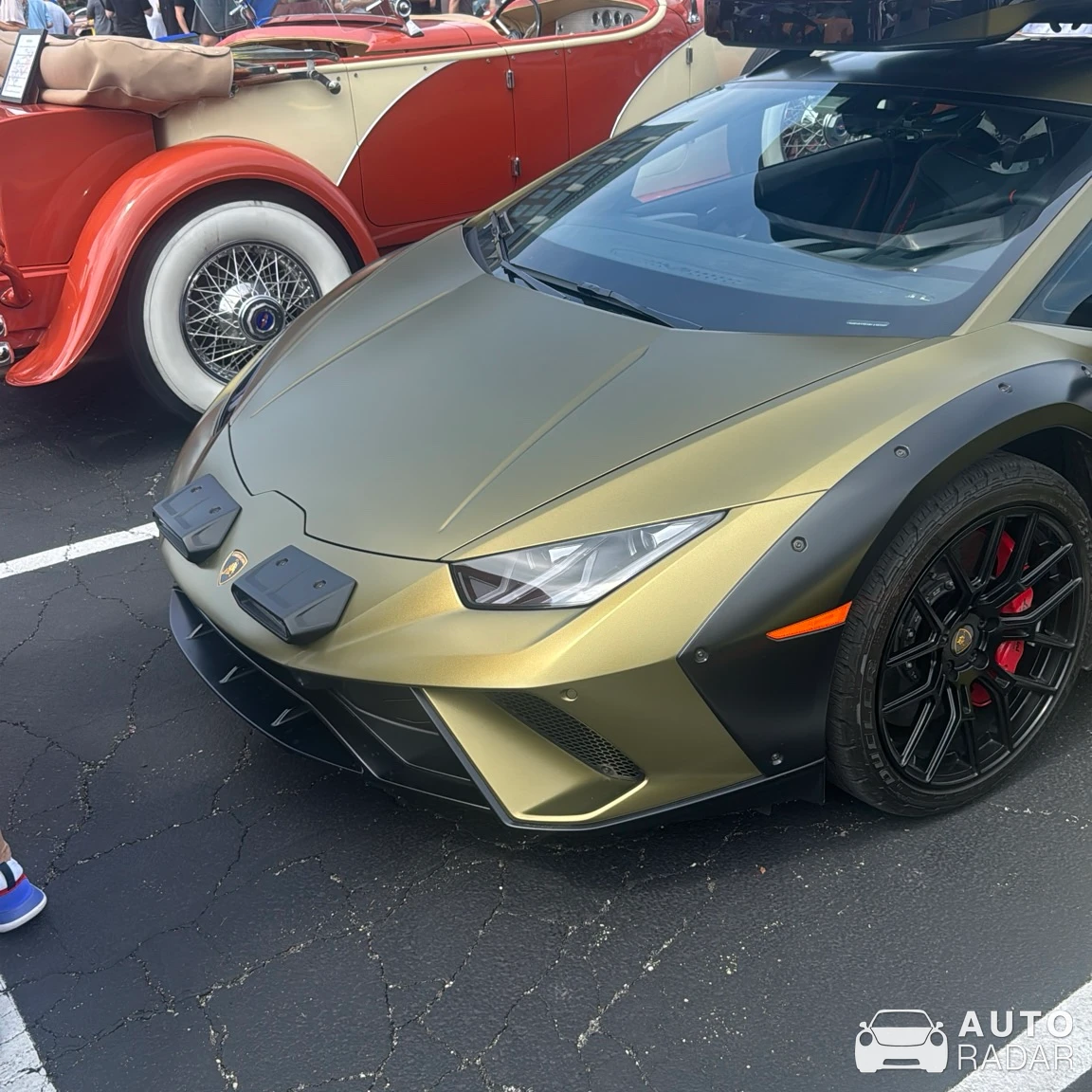 Lamborghini Huracán LP610-4 Sterrato spotted in West Chicago