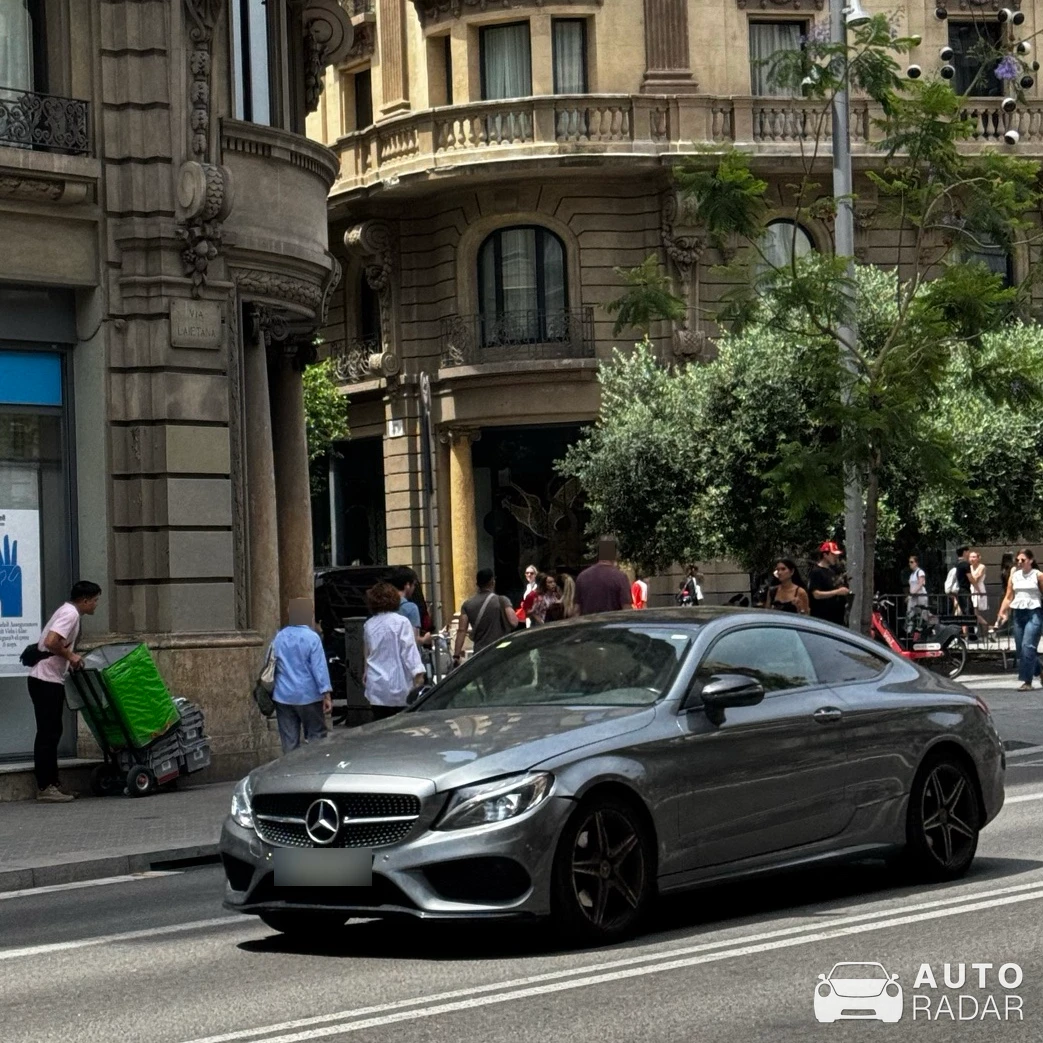 Mercedes-Benz C-Klasse Coupé C205 spotted in Barcelona