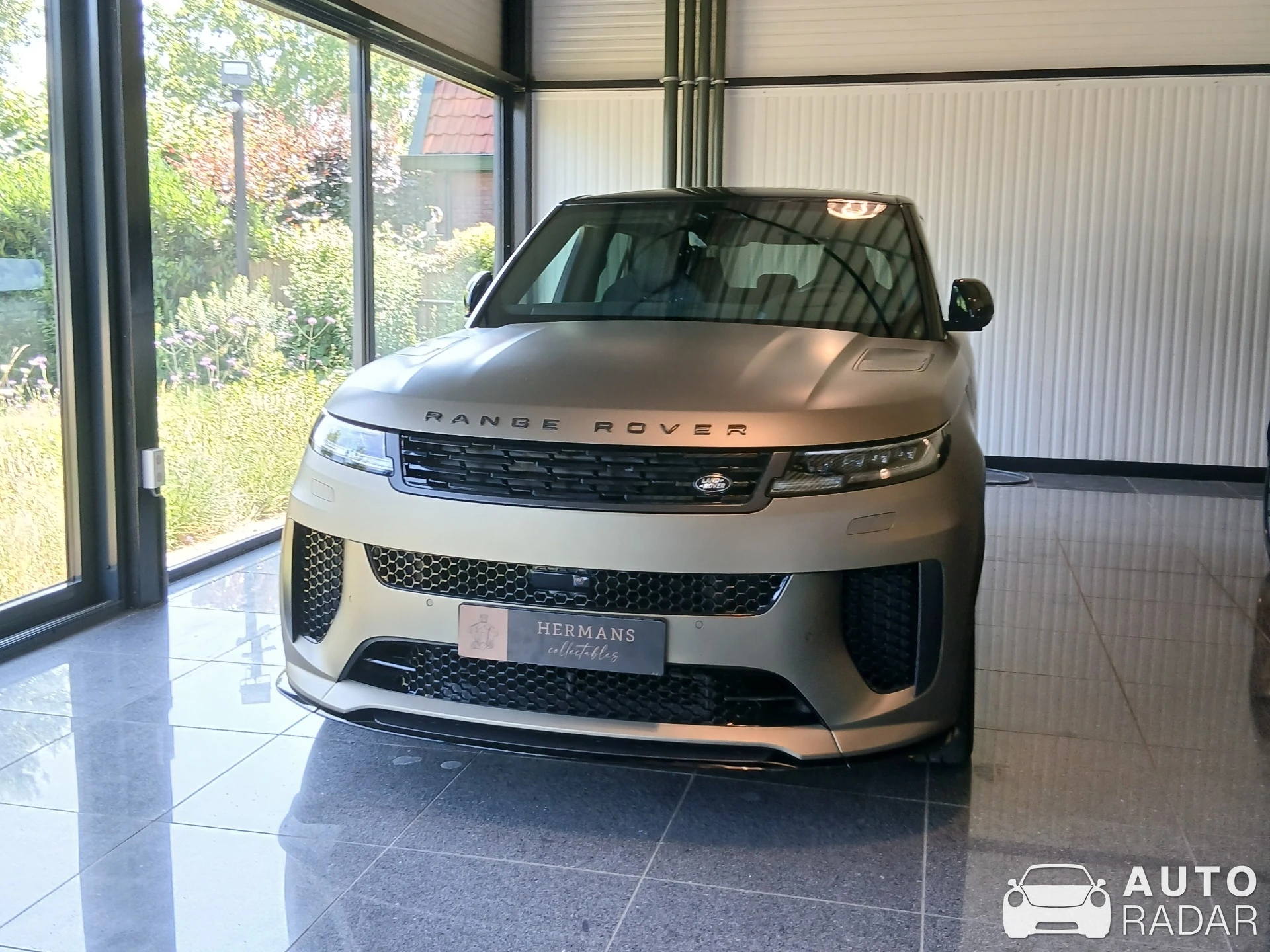 Land Rover Range Rover SV spotted in Dieren