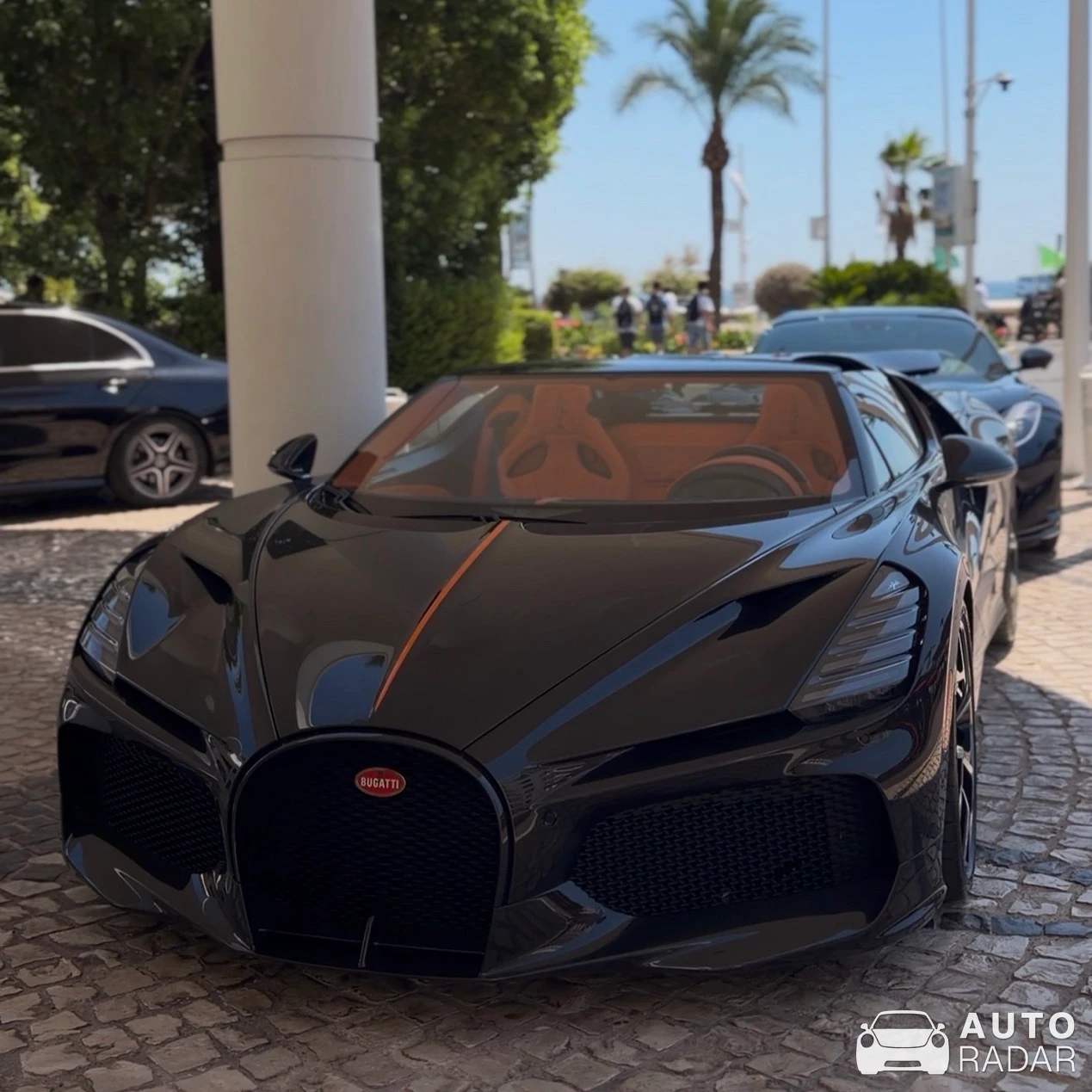 Bugatti W16 Mistral spotted in Канны