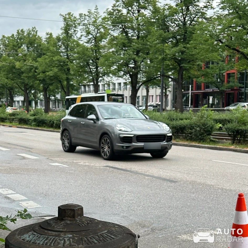 Porsche Cayenne Turbo spotted in München