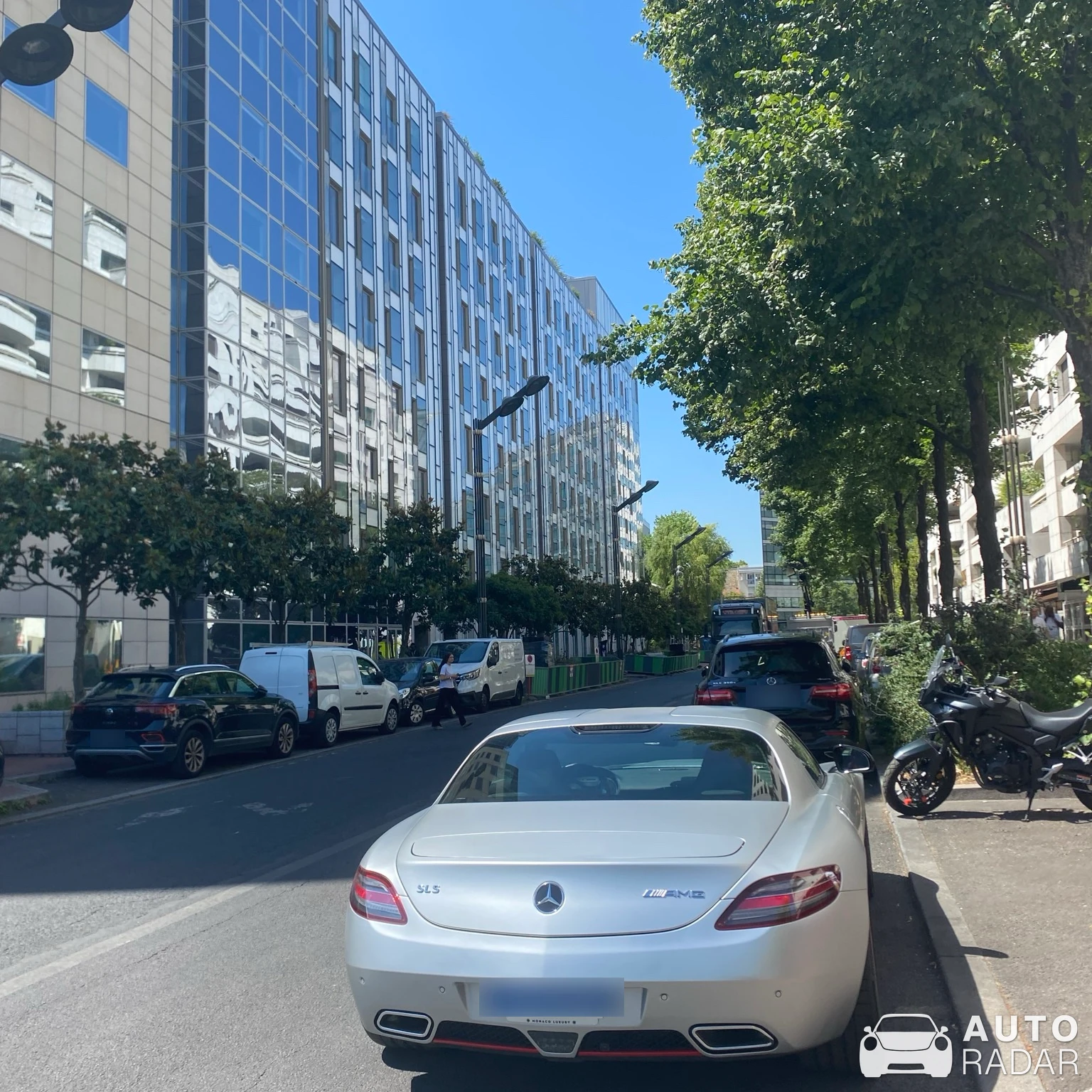 Mercedes-Benz SLS AMG spotted in Levallois-Perret