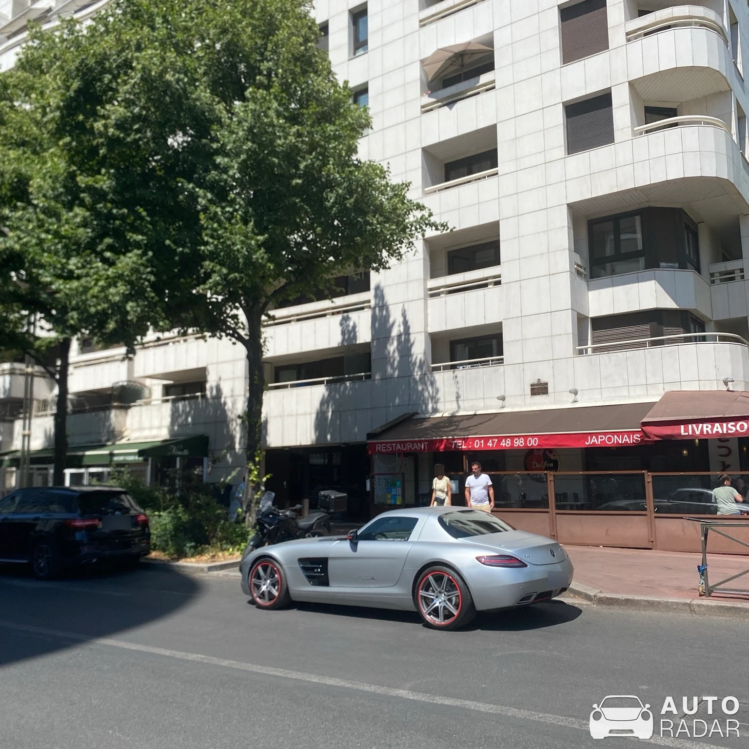 Mercedes-Benz SLS AMG spotted in Levallois-Perret