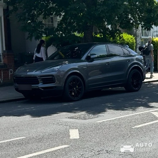 Porsche Cayenne Coupé Turbo S E-Hybrid spotted in London