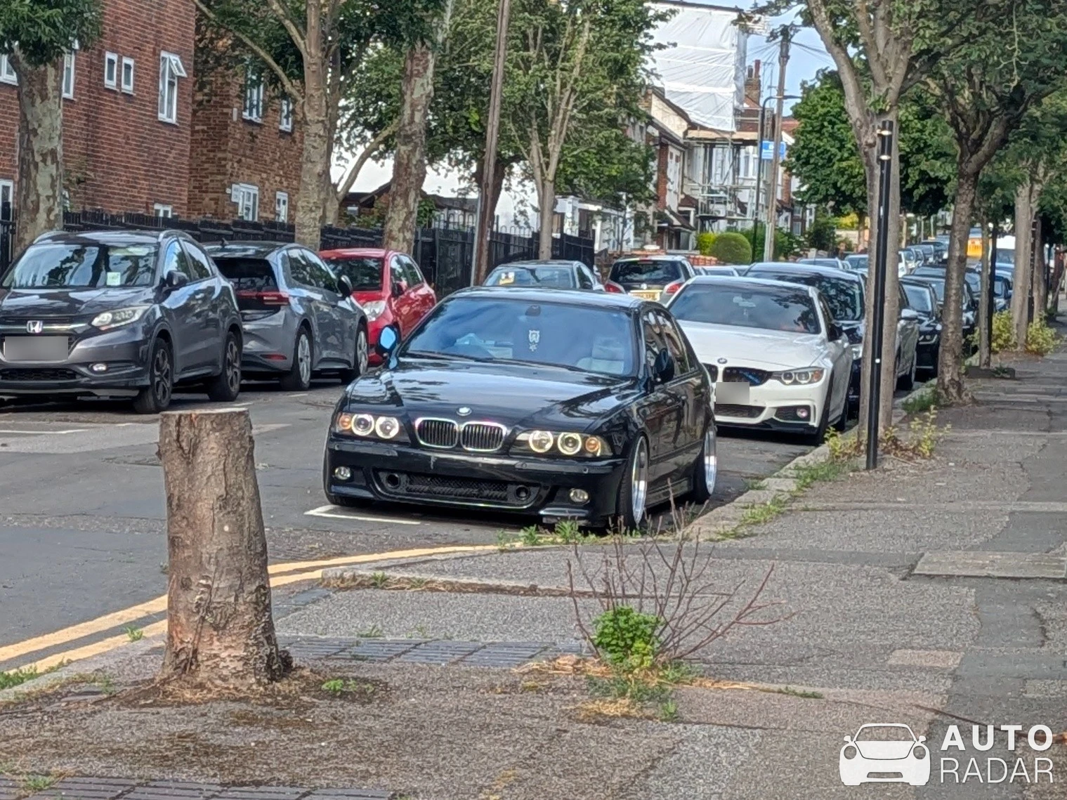 BMW 5 Series E39 spotted in London