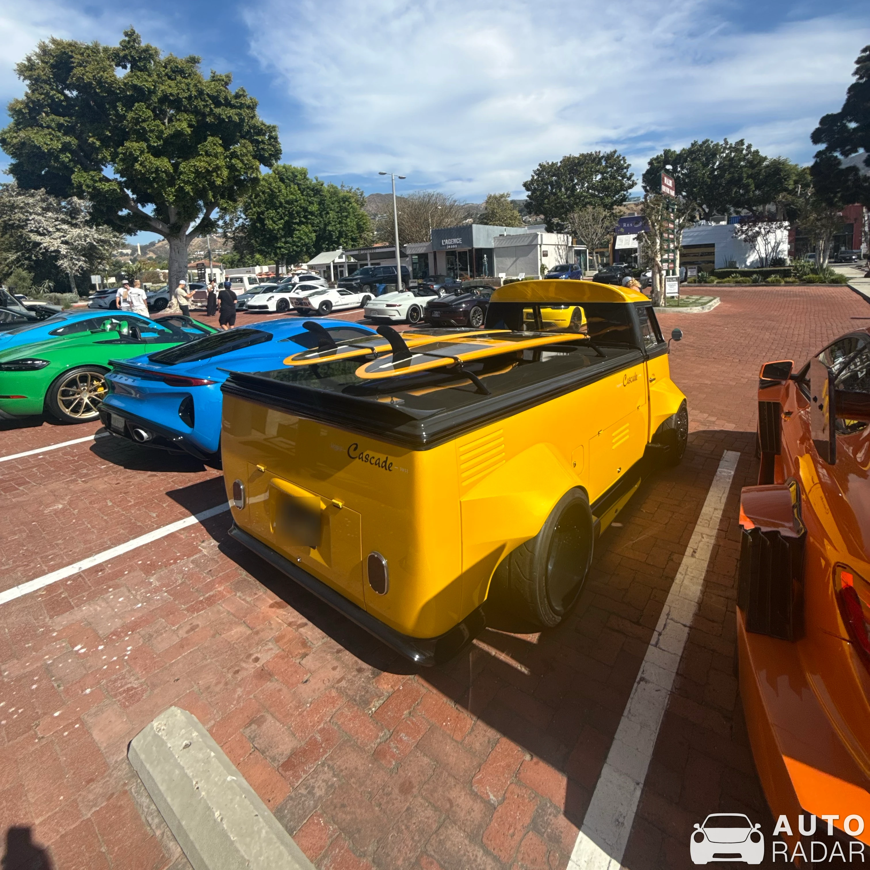 Volkswagen Type 2 spotted in Malibu
