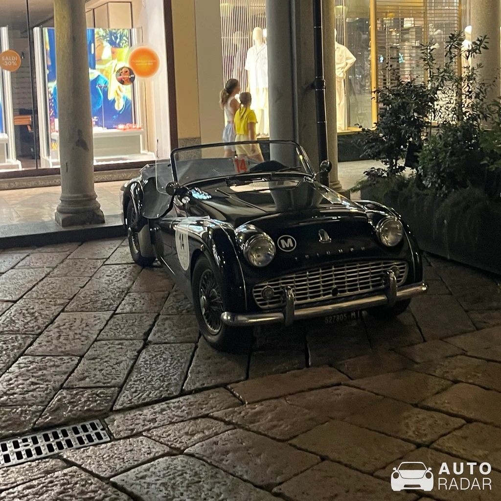 Triumph TR3A spotted in Varese