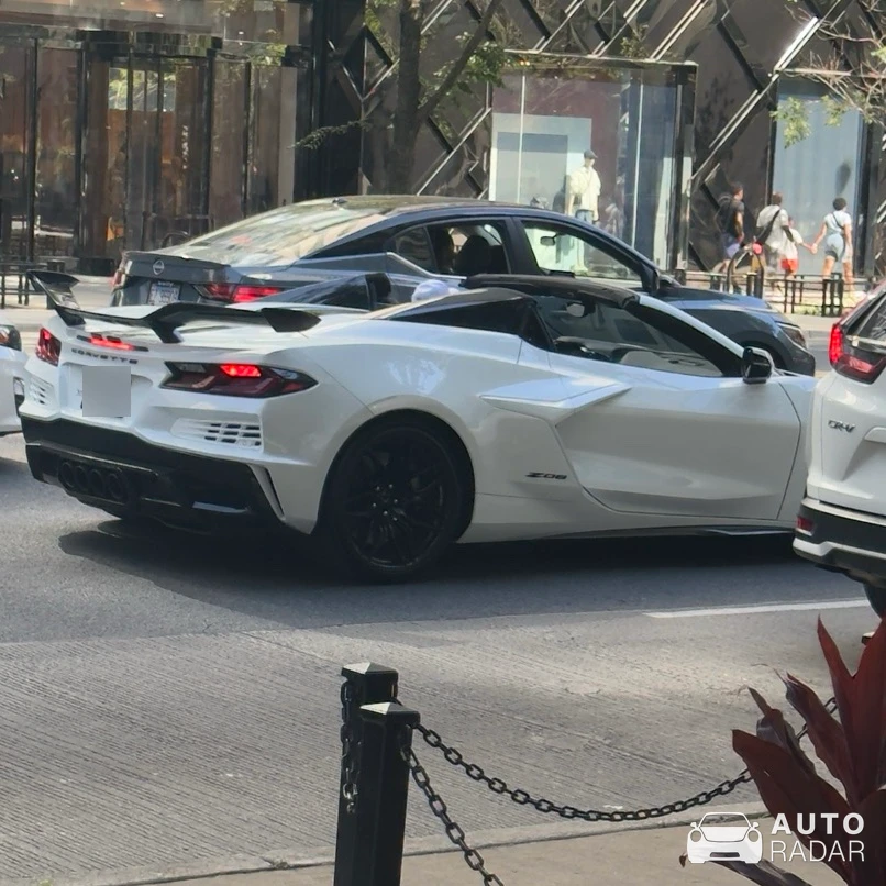 Chevrolet Corvette C8 Z06 Convertible spotted in Chicago