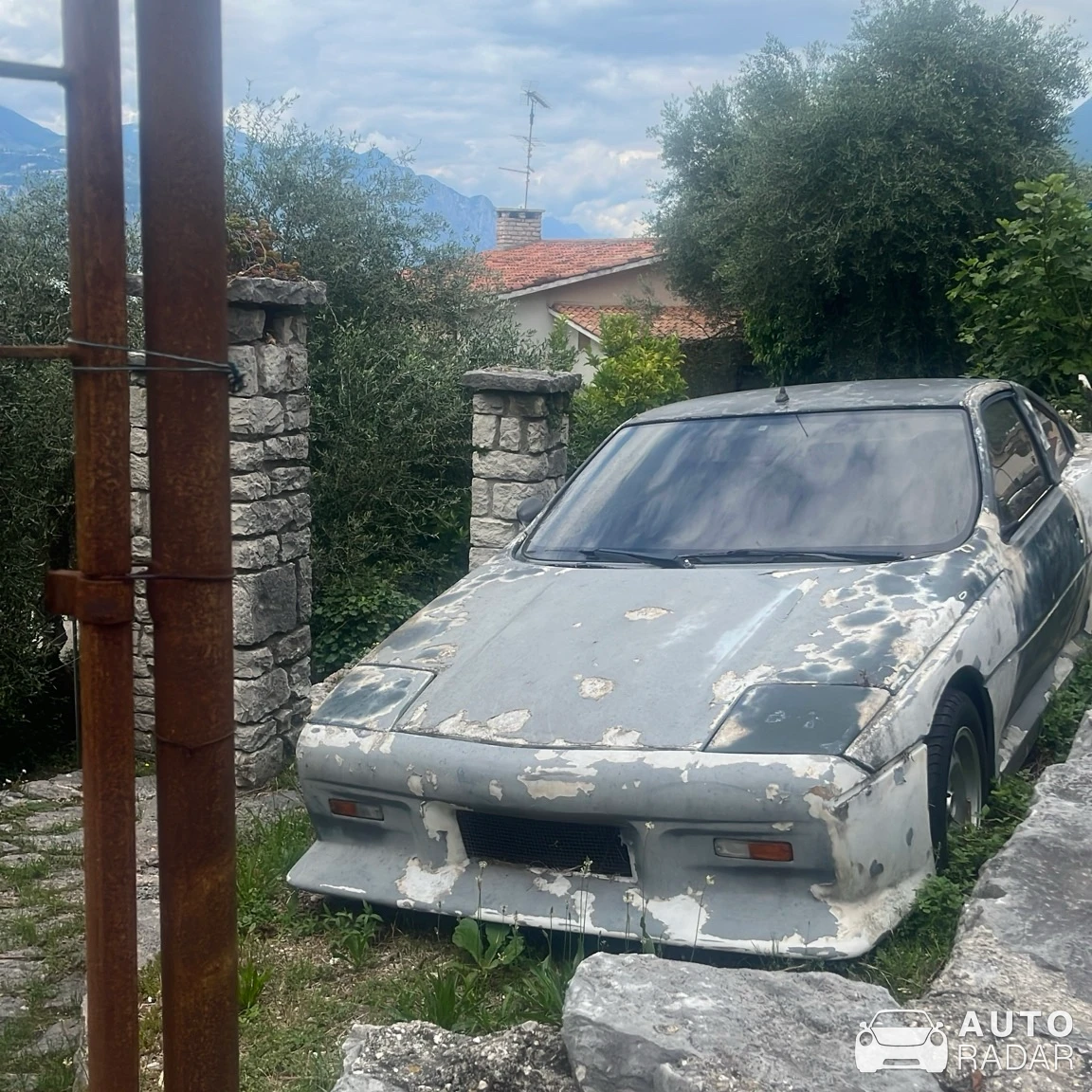 Pontiac Fiero spotted in Brenzone