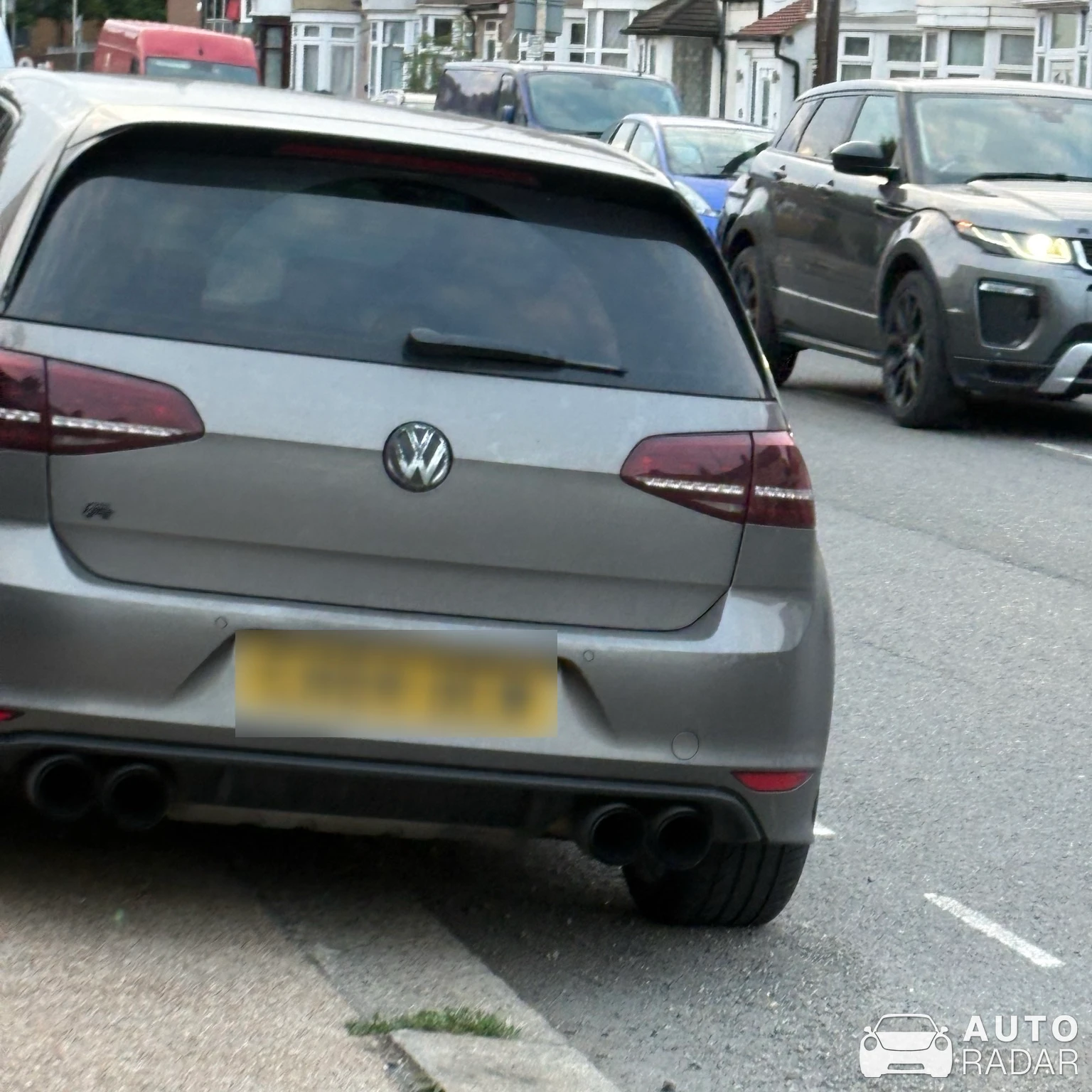Volkswagen Golf R MkVII spotted in Barking